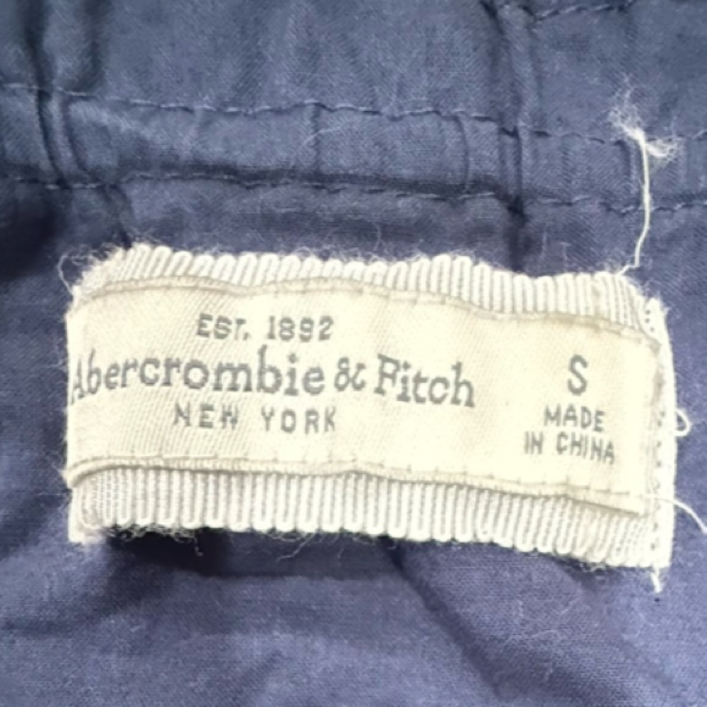 H&M Navy Top with White Accents - Picture 2 of 6